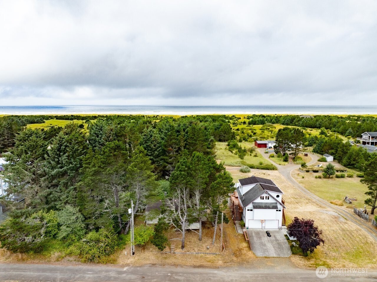 13907 N Street Property Photo 6