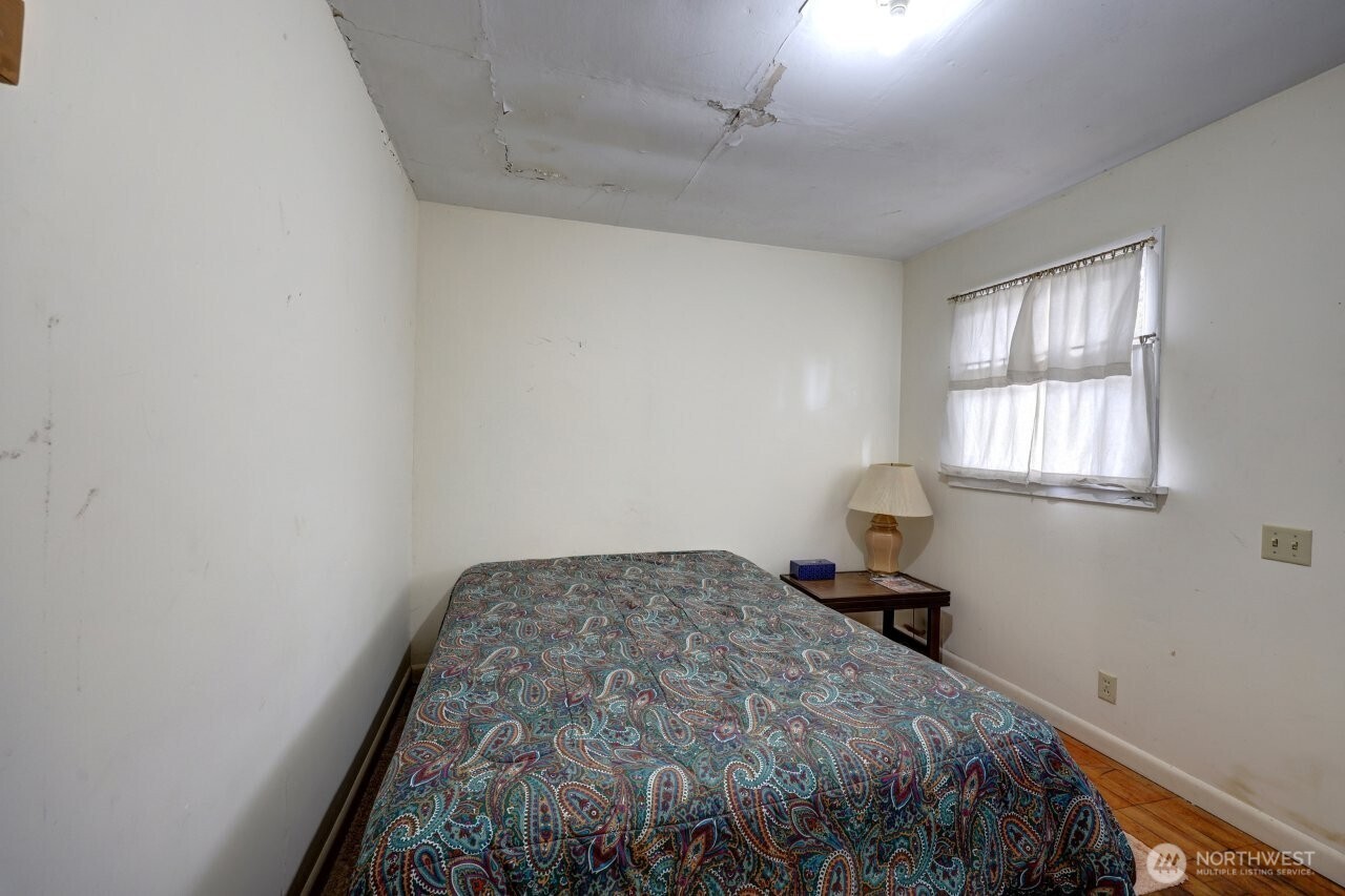 13907 N Street Property Photo 12