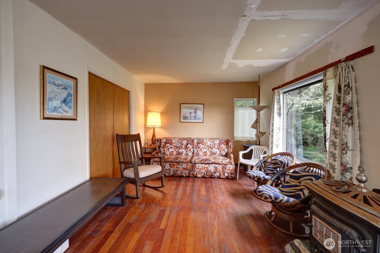 13907 N Street Property Photo 17