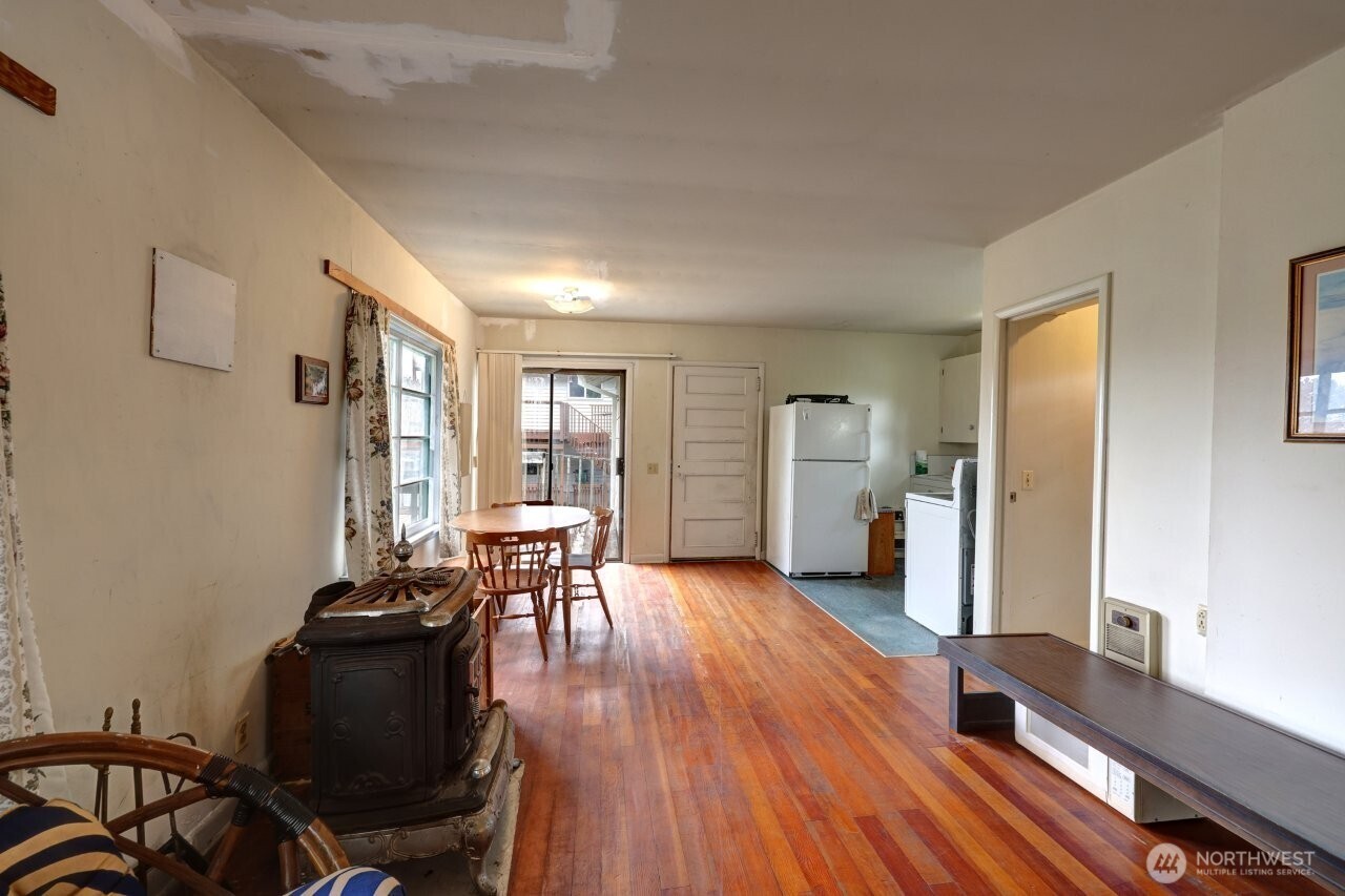 13907 N Street Property Photo 21
