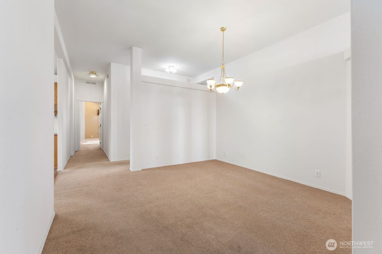 6020 91st Street 143 Property Photo 8