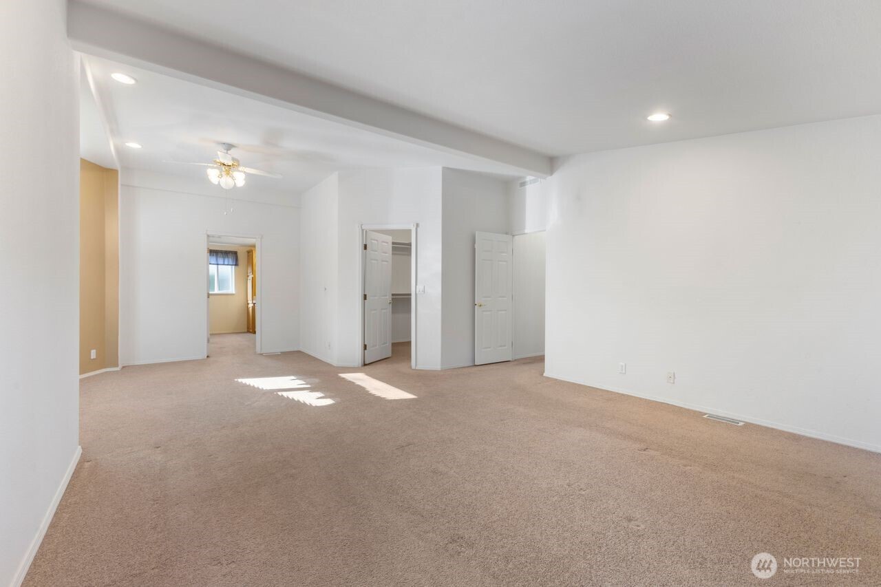 6020 91st Street 143 Property Photo 12