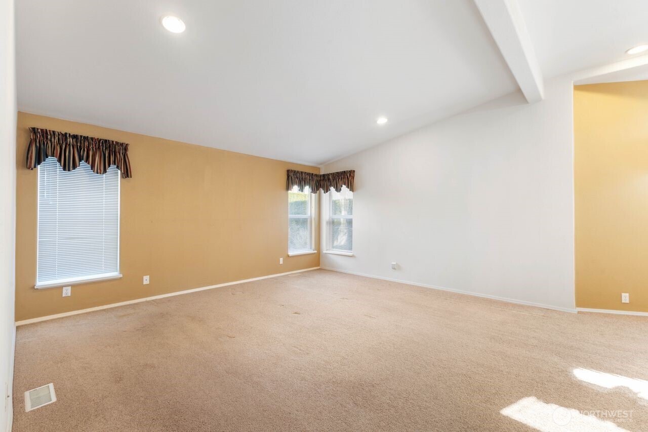 6020 91st Street 143 Property Photo 13