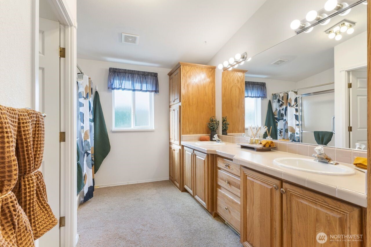 6020 91st Street 143 Property Photo 15