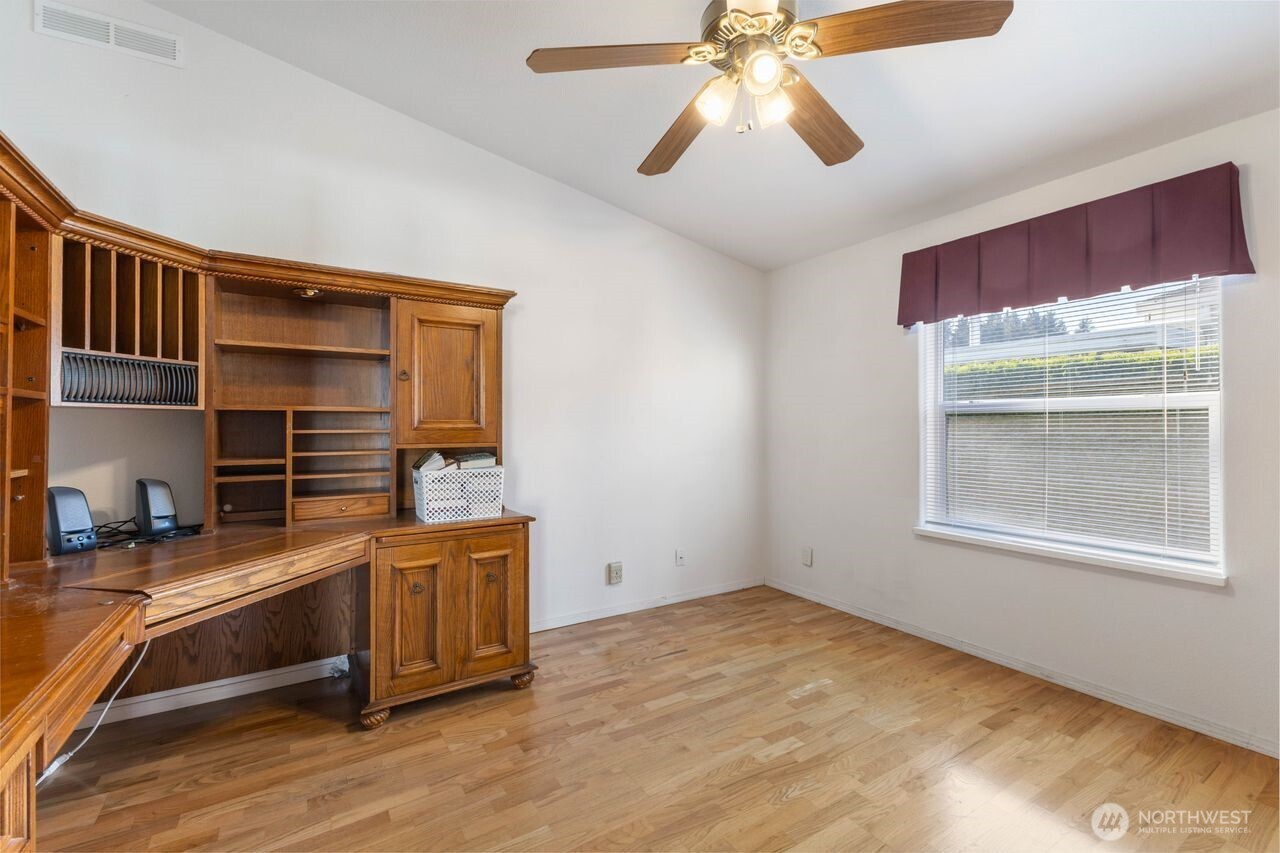 6020 91st Street 143 Property Photo 21