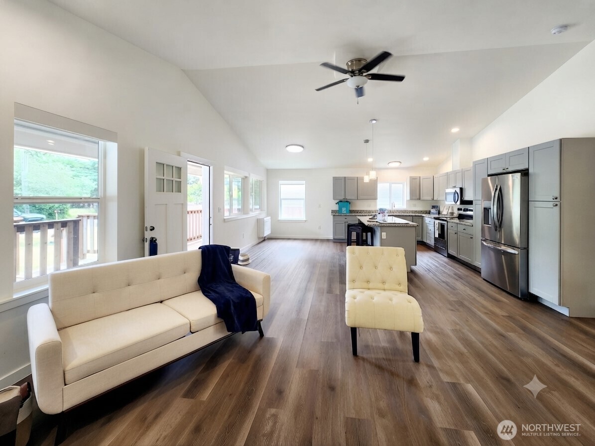 371 Centaurus Avenue Property Photo 8