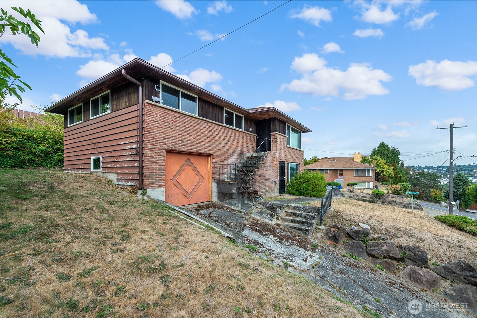 2601 23rd Avenue Property Photo 5