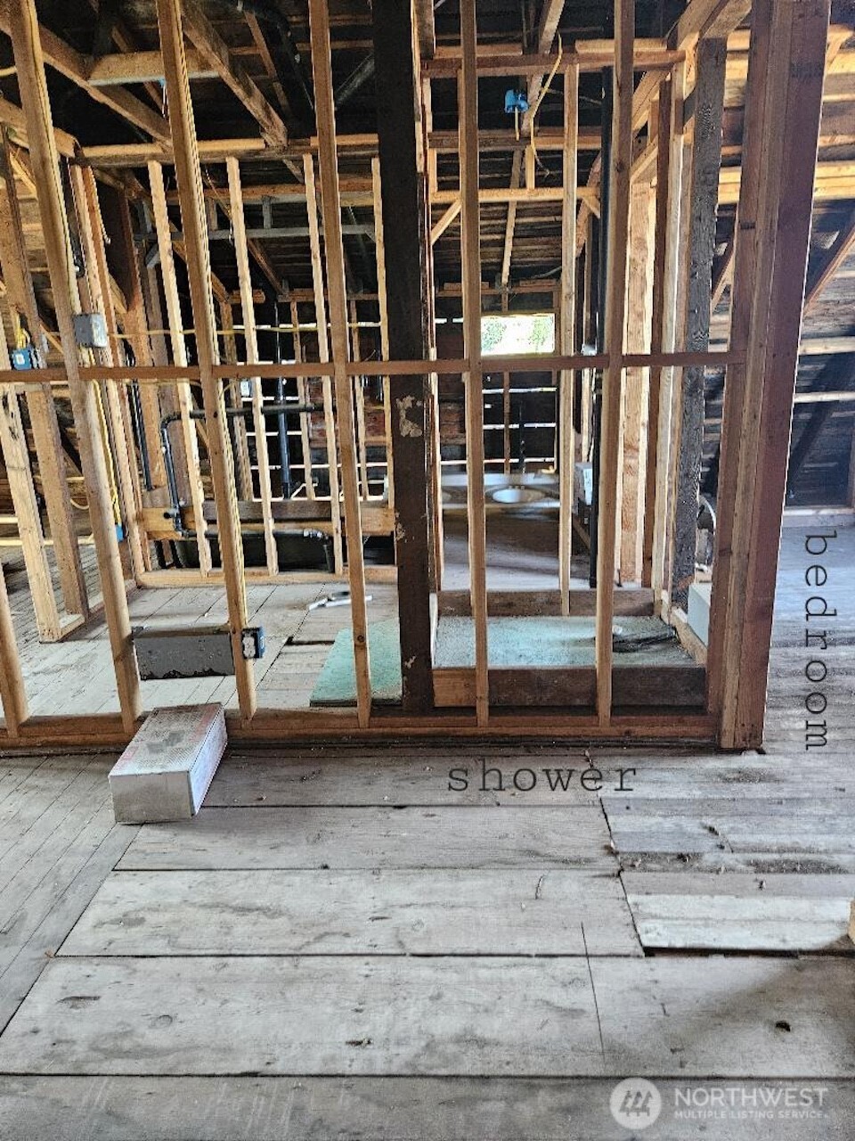 817 E 7th Street Property Photo 2