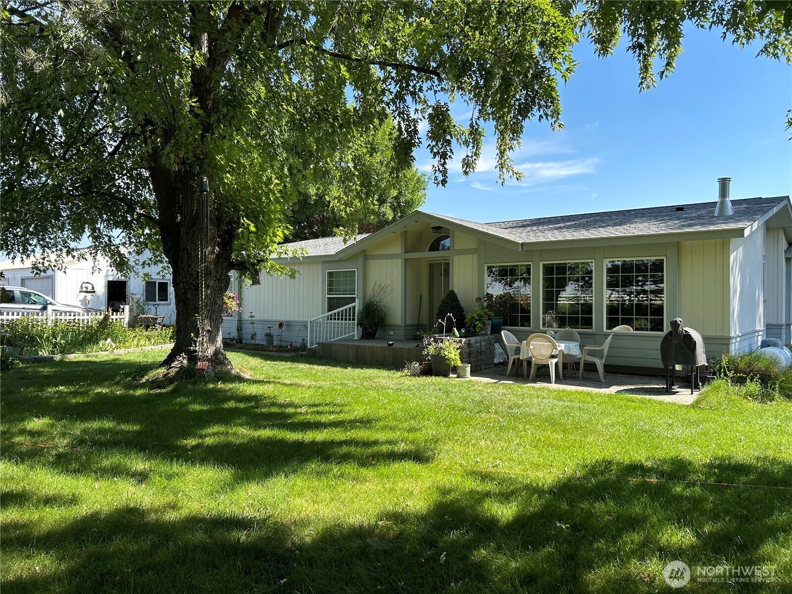 6997 Bacon Lane Property Photo 1