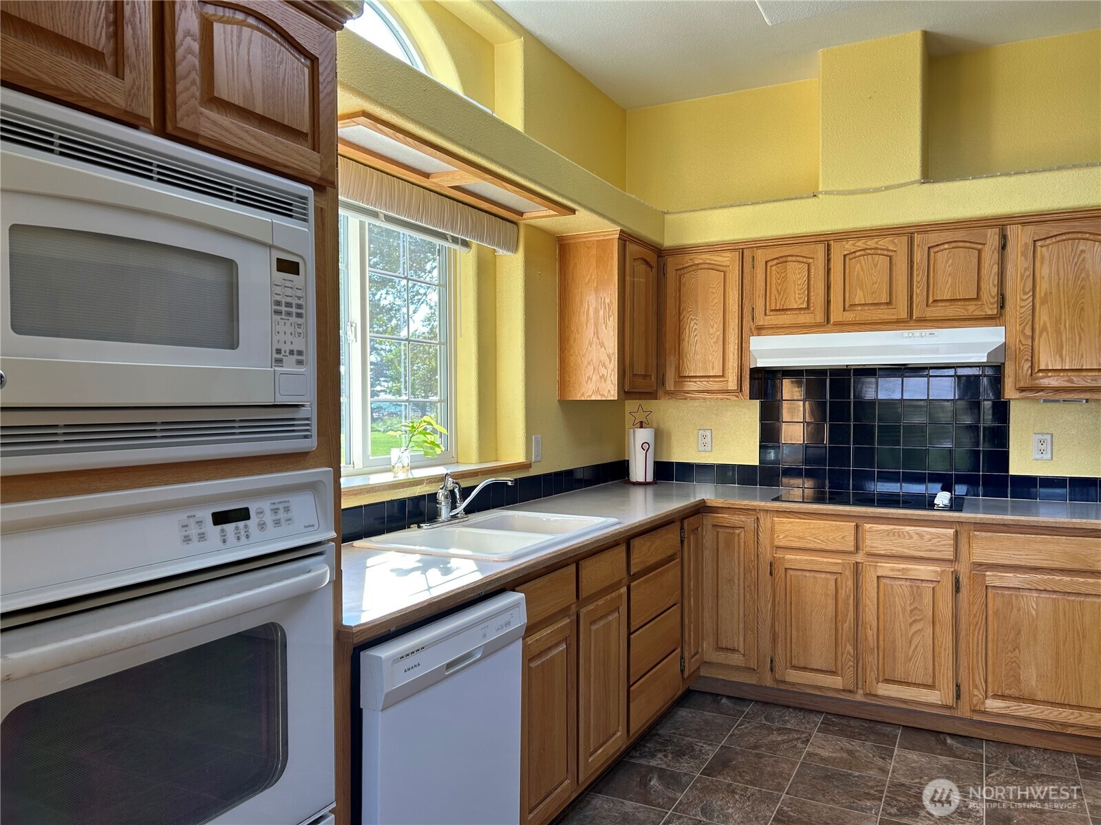 6997 Bacon Lane Property Photo 18