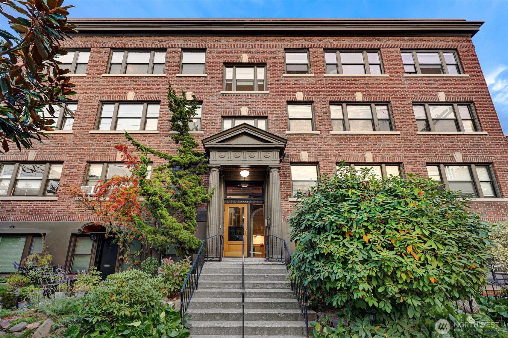 1136 13th Avenue 201 Property Photo 2