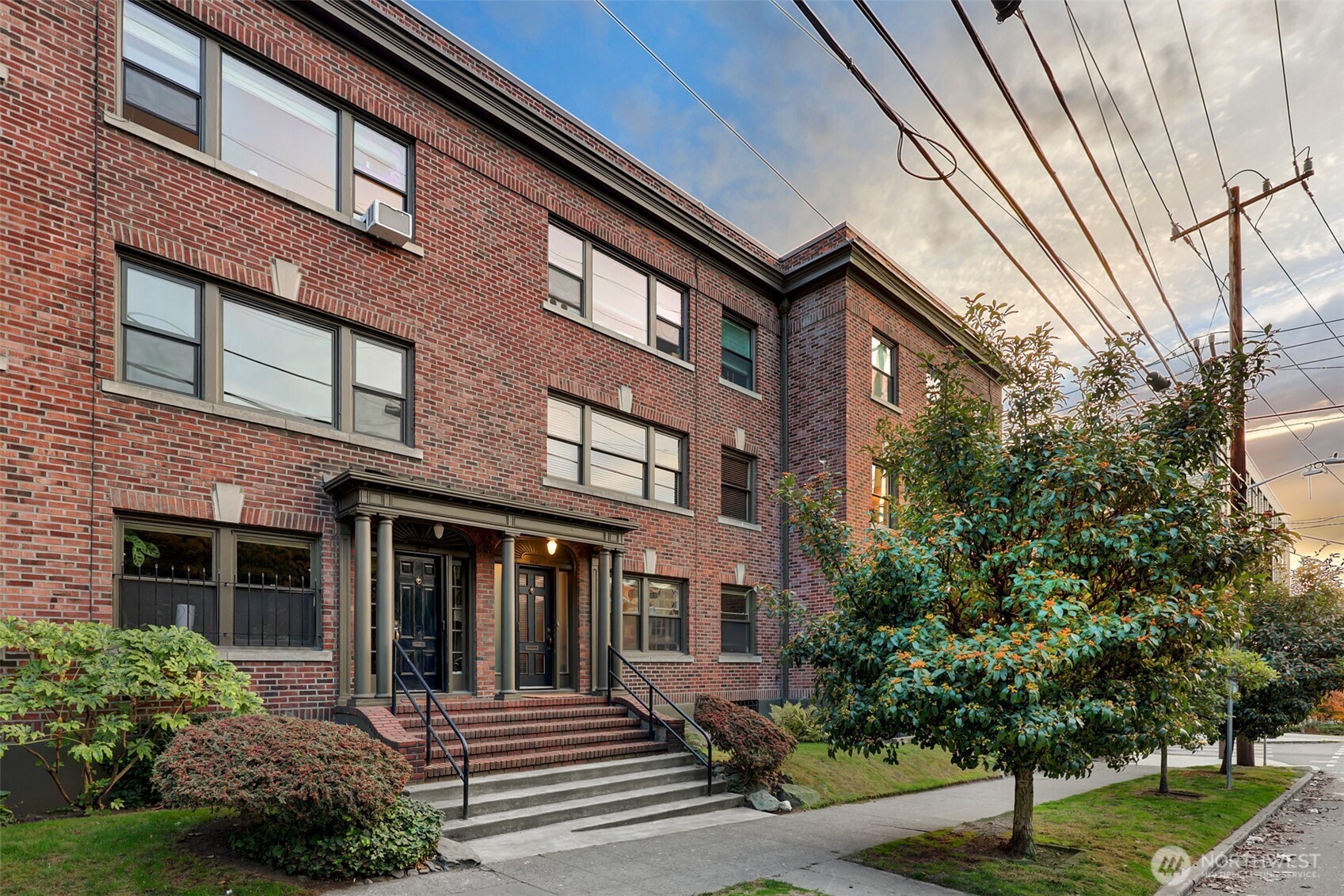 1136 13th Avenue 201 Property Photo 3