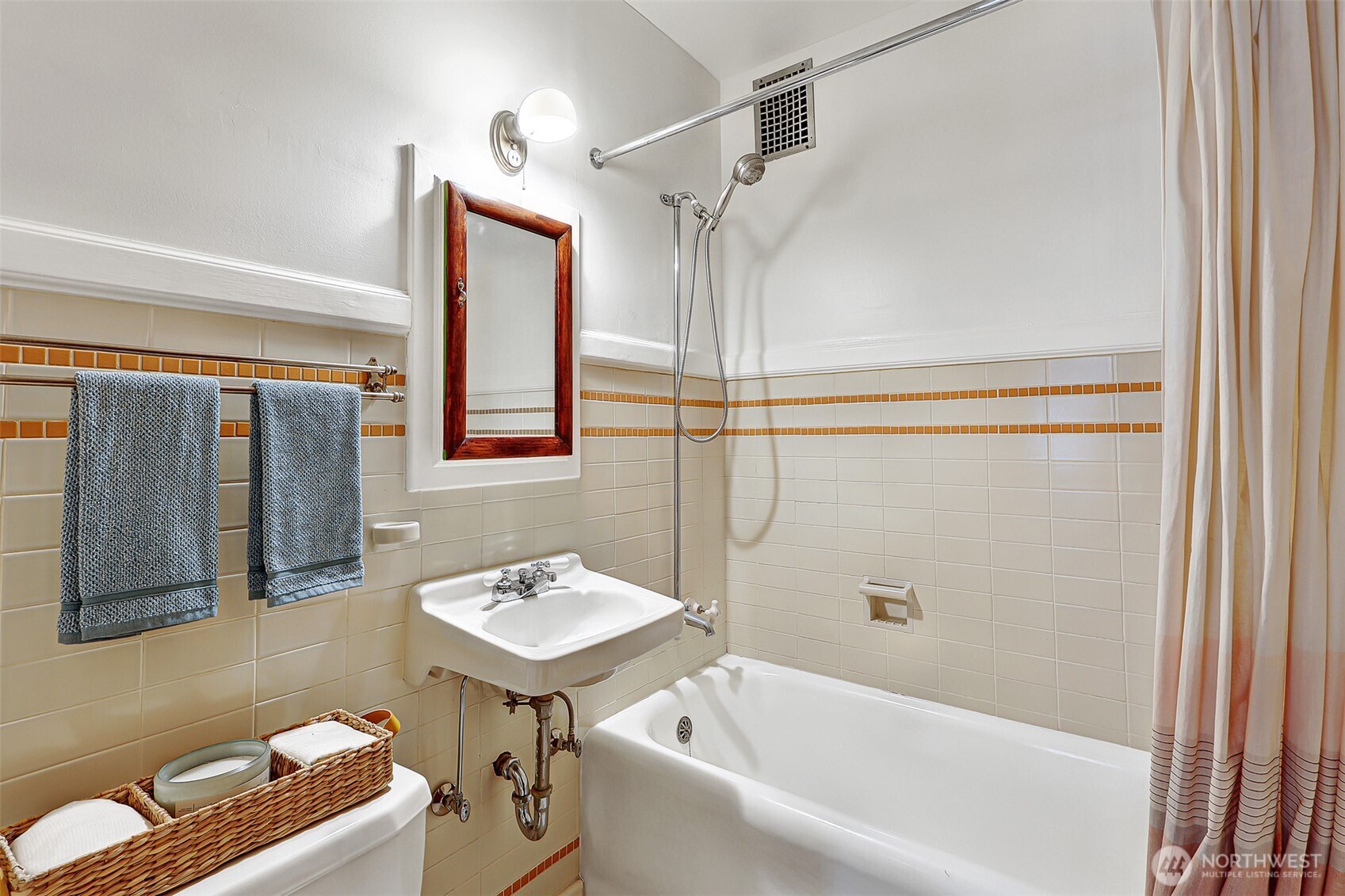 1136 13th Avenue 201 Property Photo 18