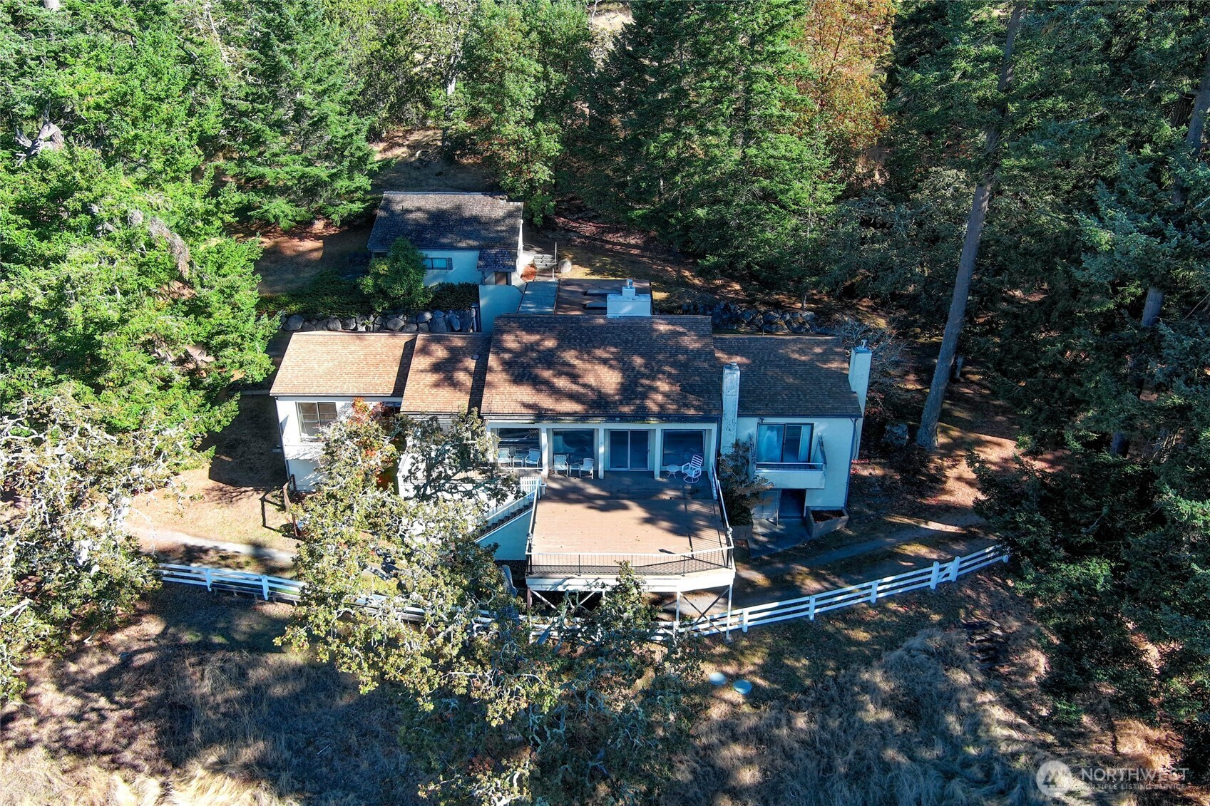 327 Twin Oaks Drive Property Photo 8