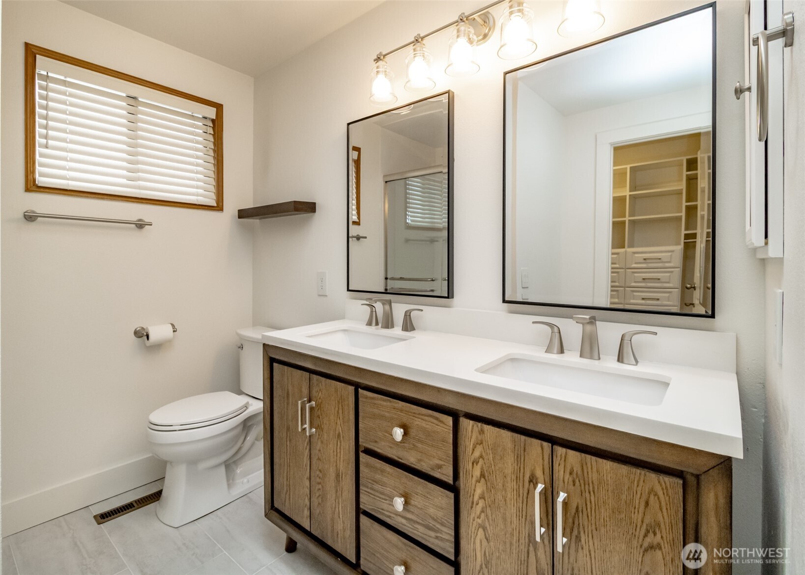 4917 S 315th Place Property Photo 17