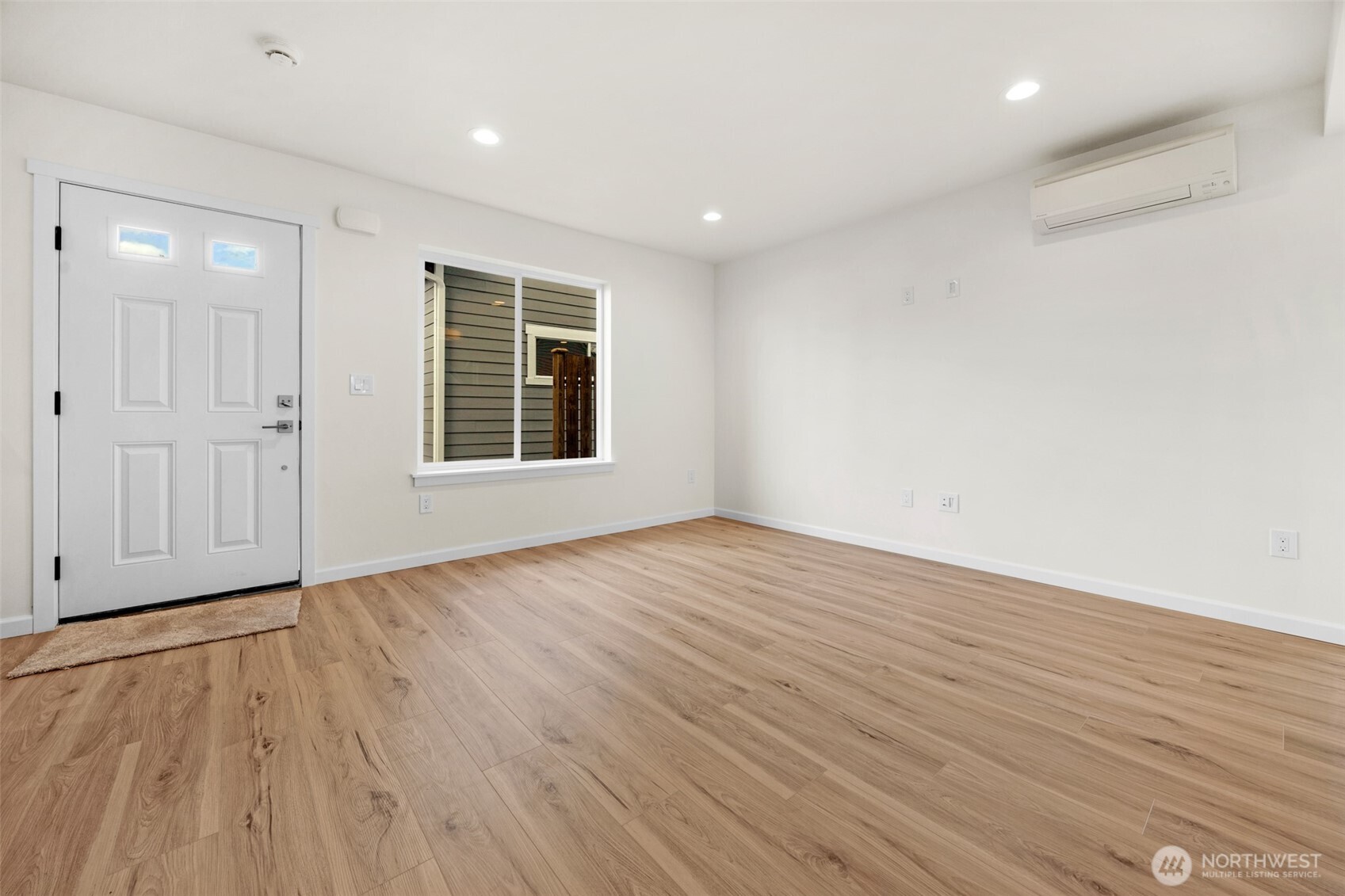 6315 W Beech Street B Property Photo 6