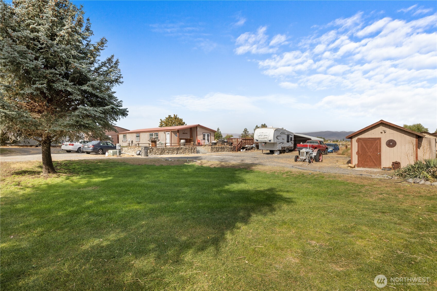 20842 Rd 24.7 Property Photo 4