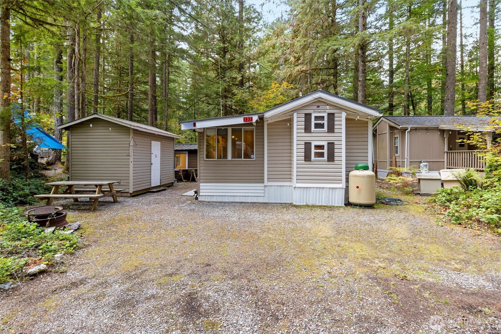 137 1 Jasper Trail Property Photo 1
