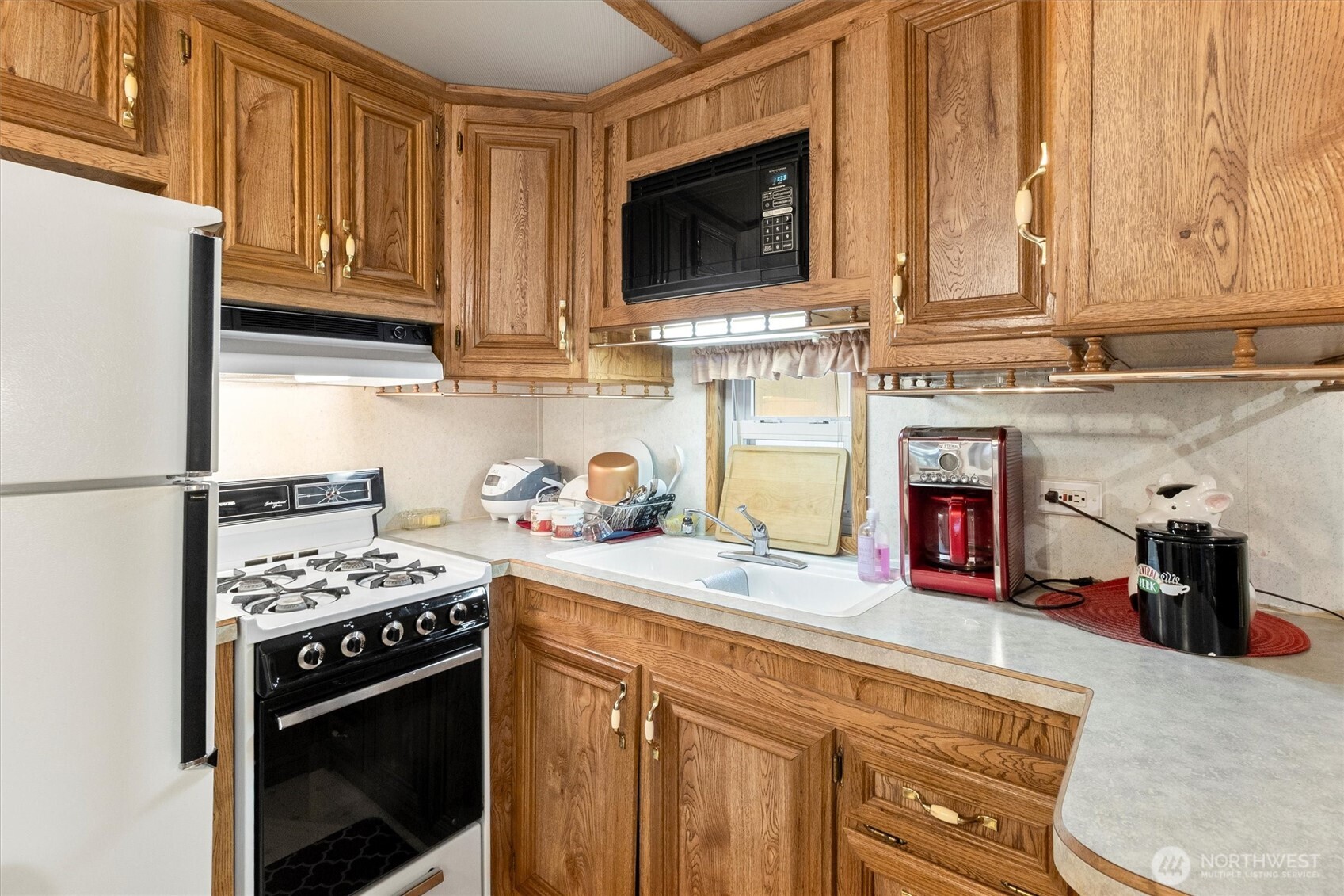 137 1 Jasper Trail Property Photo 5