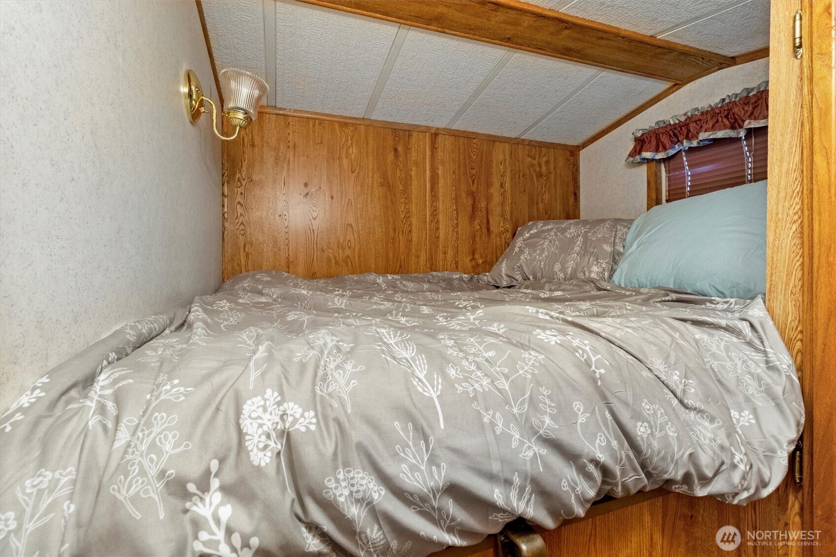 137 1 Jasper Trail Property Photo 14