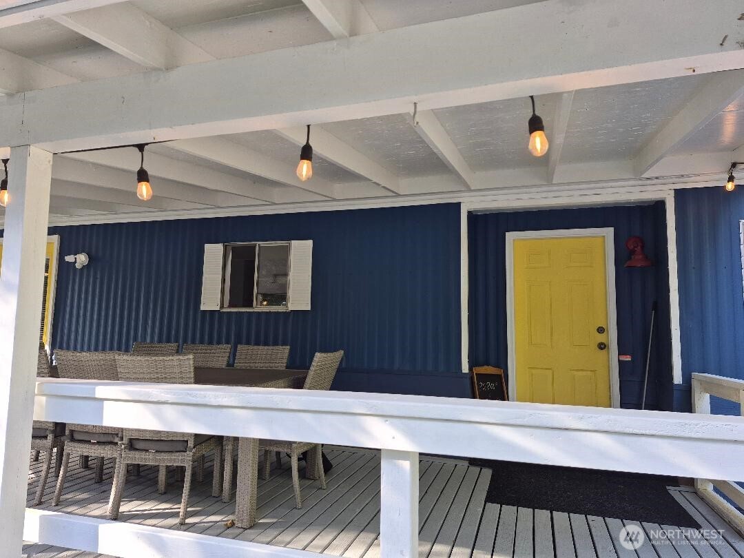 1411 297th Lane Property Photo 2