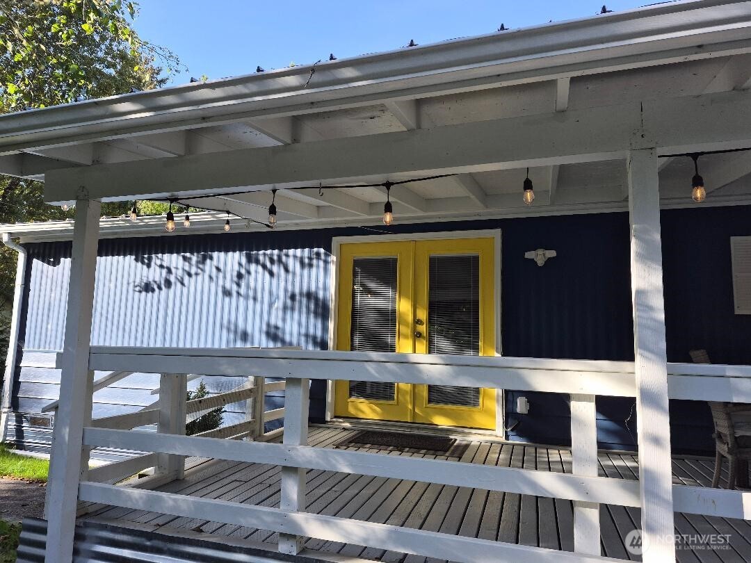 1411 297th Lane Property Photo 3