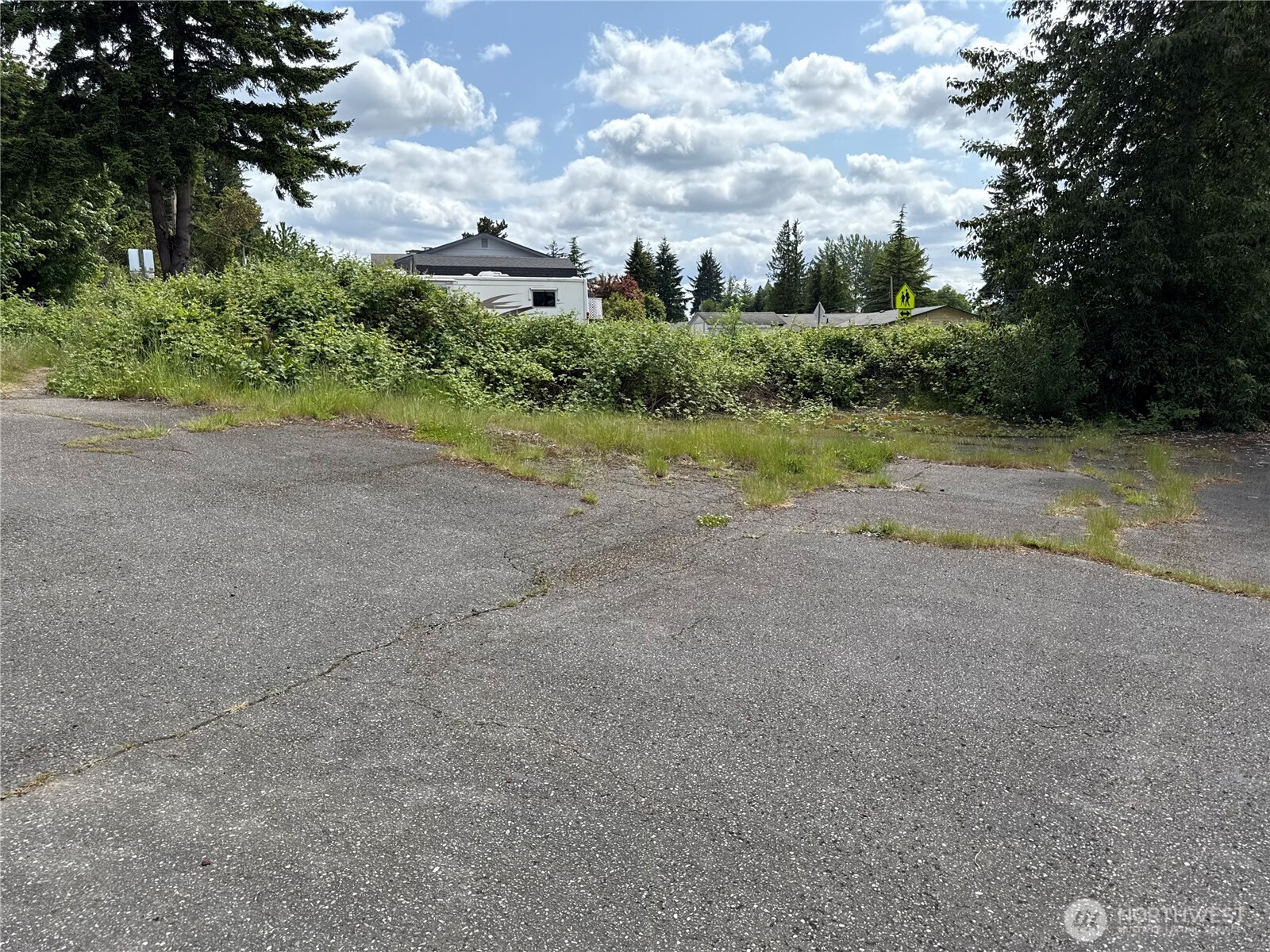2723 Lincoln Avenue Property Photo 3