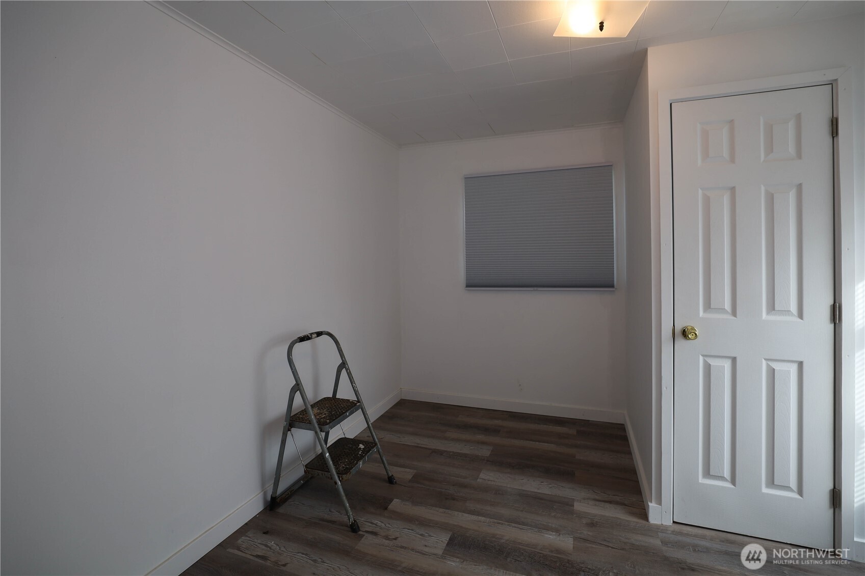 2735 Wishkah Road Property Photo 5