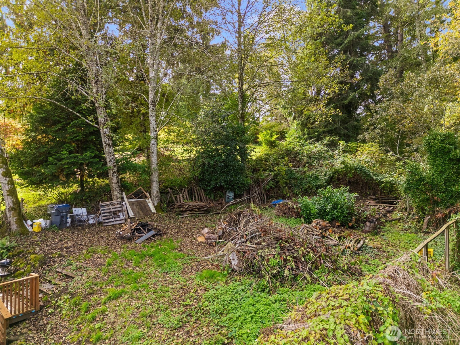 2735 Wishkah Road Property Photo 14