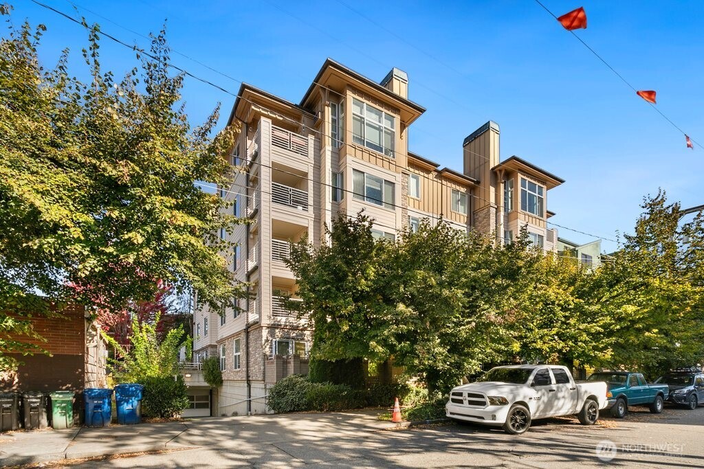 1762 Nw 57th Street 501 Property Photo 2