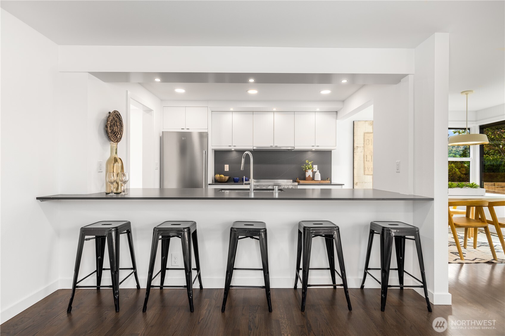 5946 39th Avenue Property Photo 16