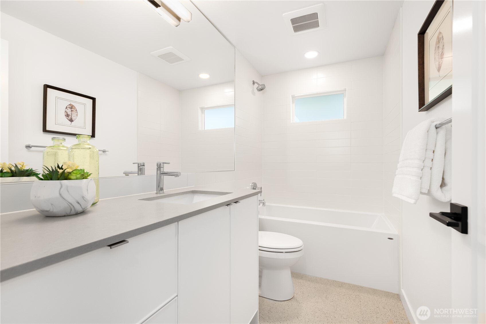 5946 39th Avenue Property Photo 19