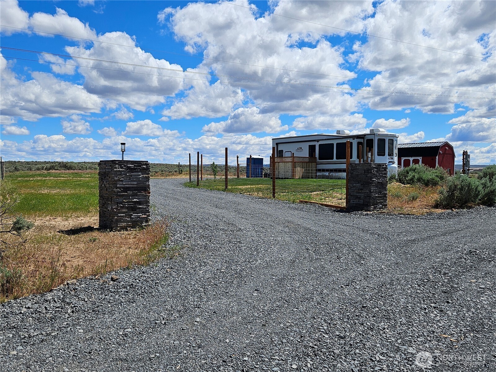 5365 W Coyote Trail Property Photo 1