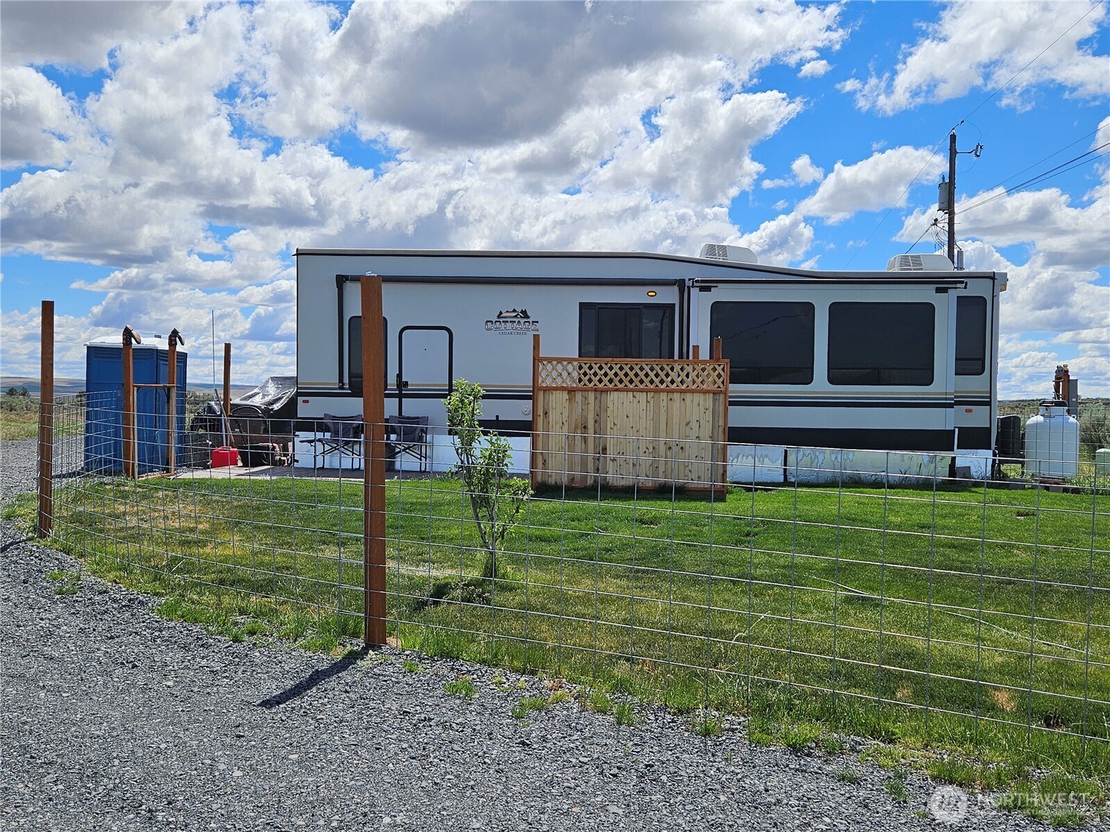 5365 W Coyote Trail Property Photo 5