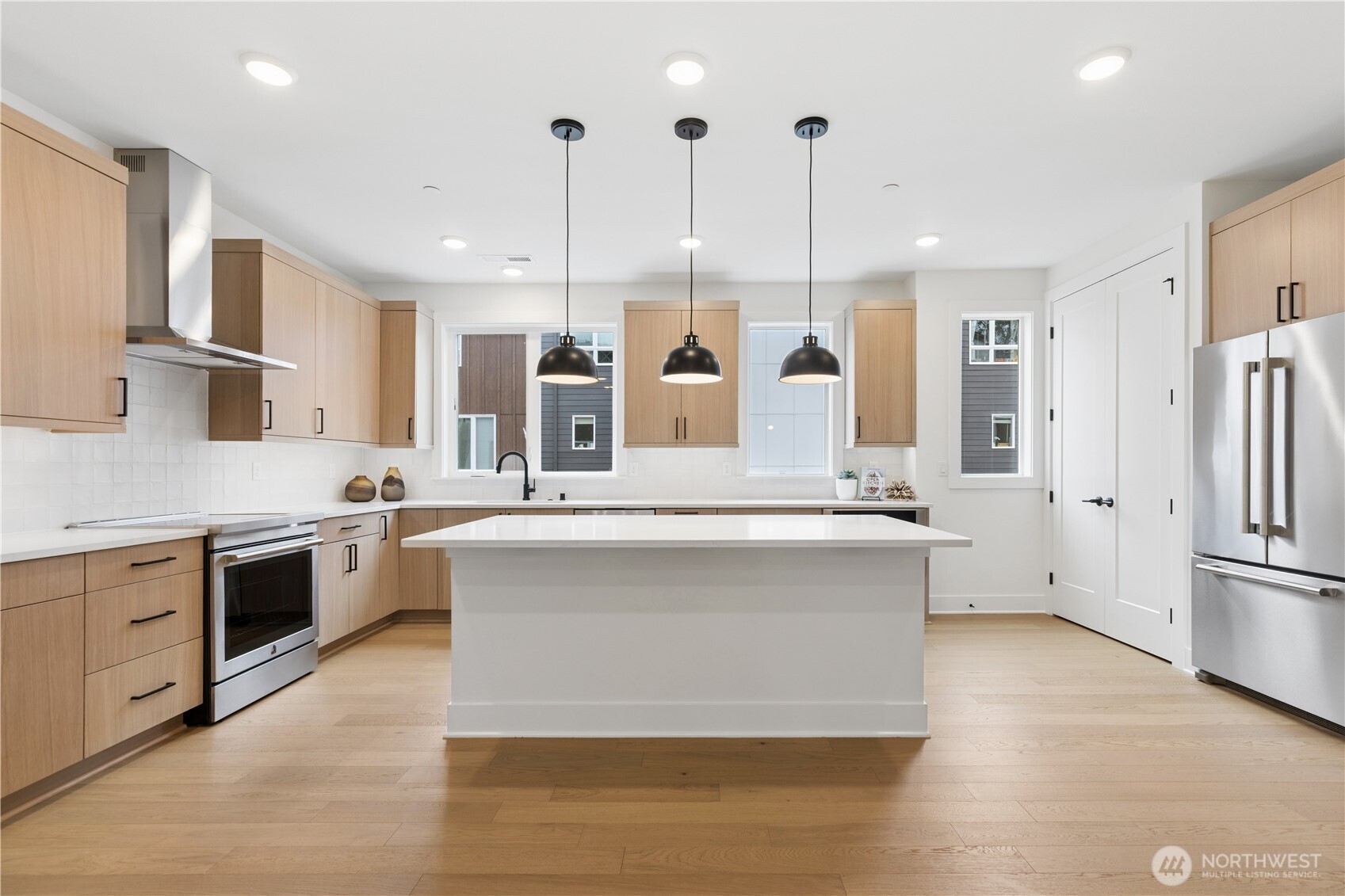12207 137th Place 2602 Property Photo 9