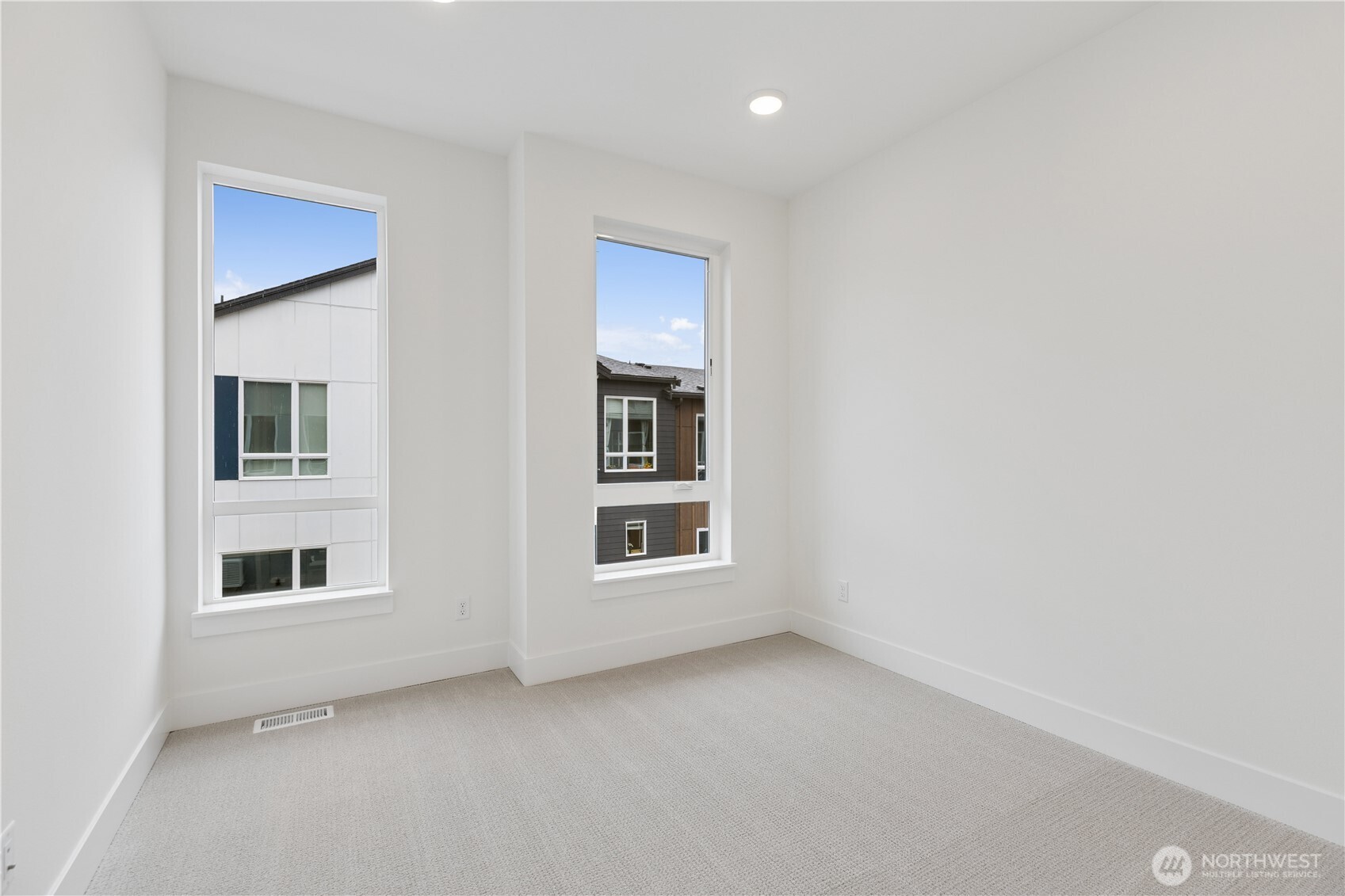 12207 137th Place 2602 Property Photo 14