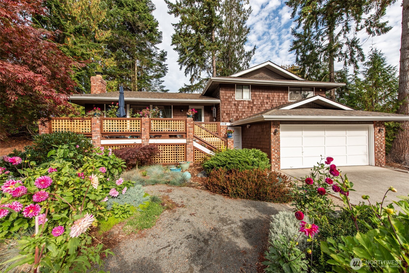 119 Clallam Bay Street Property Photo 1