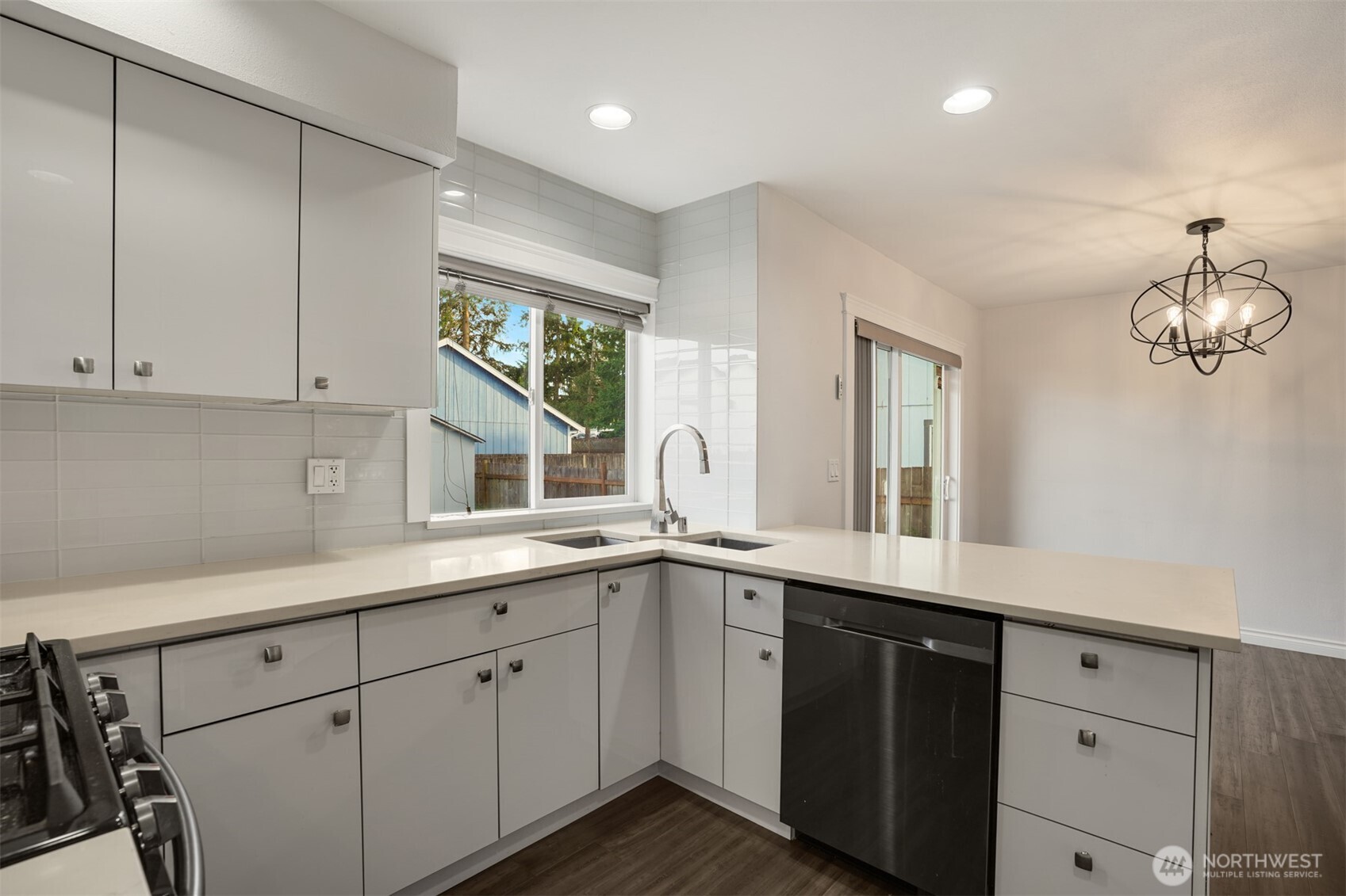 5418 31st Street Property Photo 7