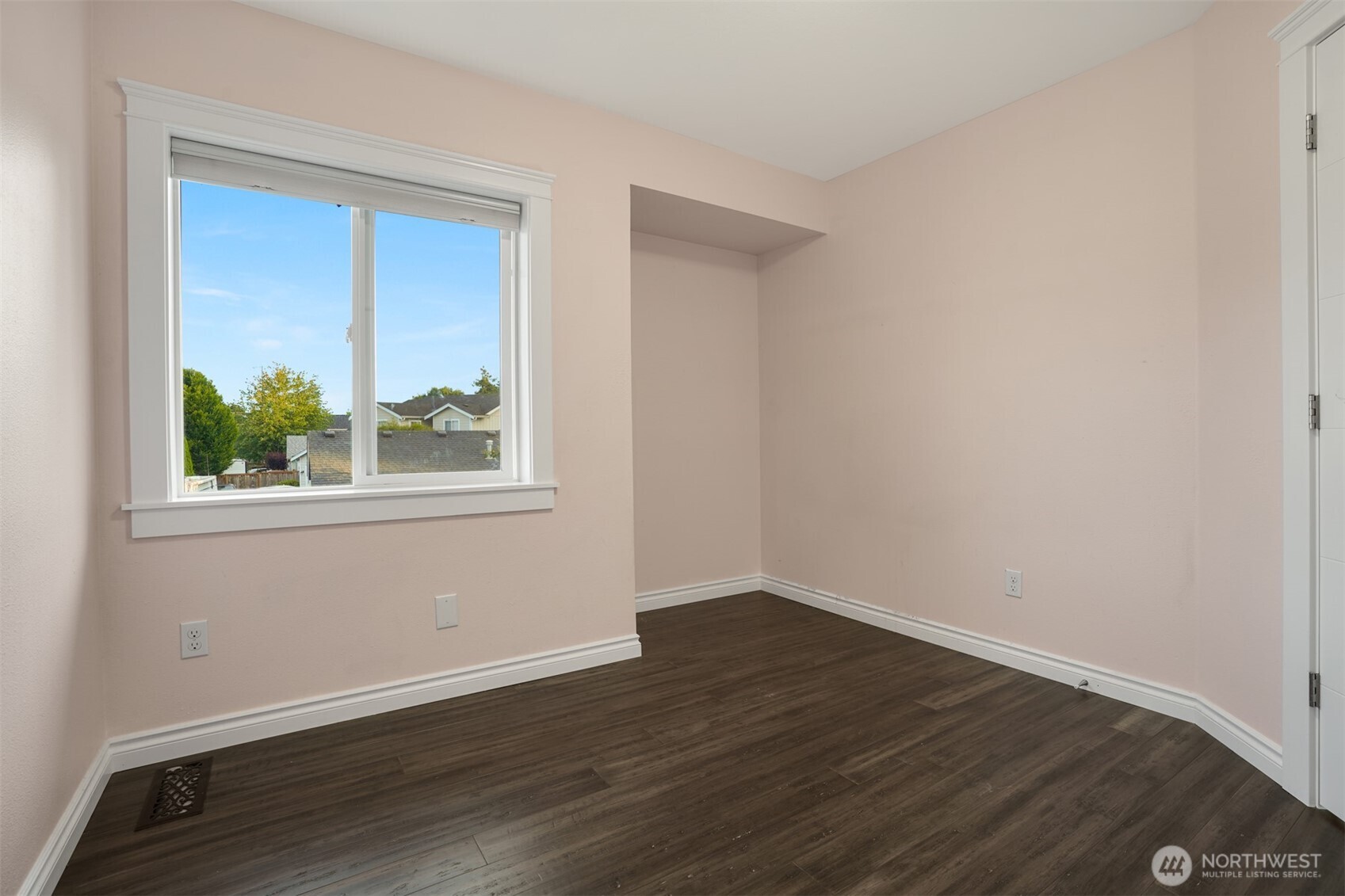 5418 31st Street Property Photo 13