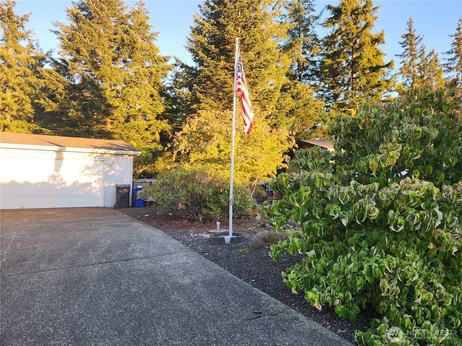 19 Christmas Tree Lane Property Photo 35