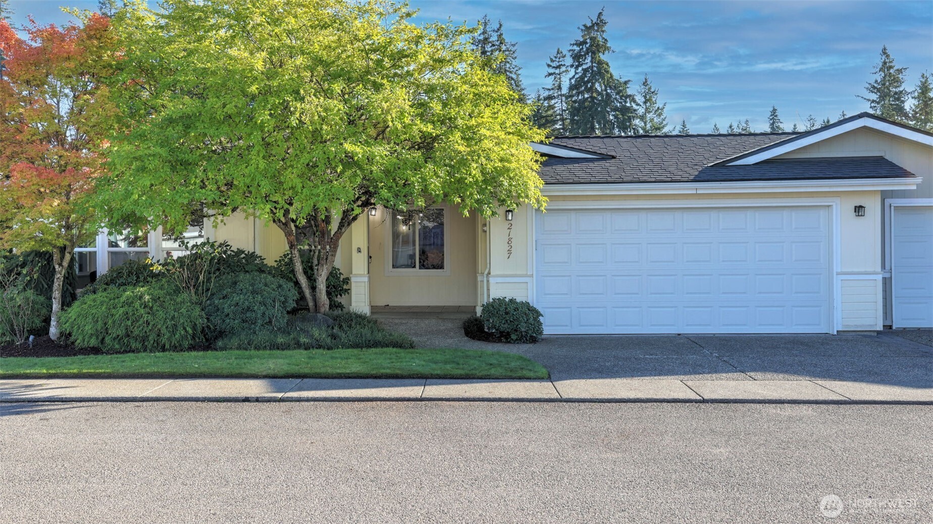 21827 SE 275th Street 18 Property Photo 1