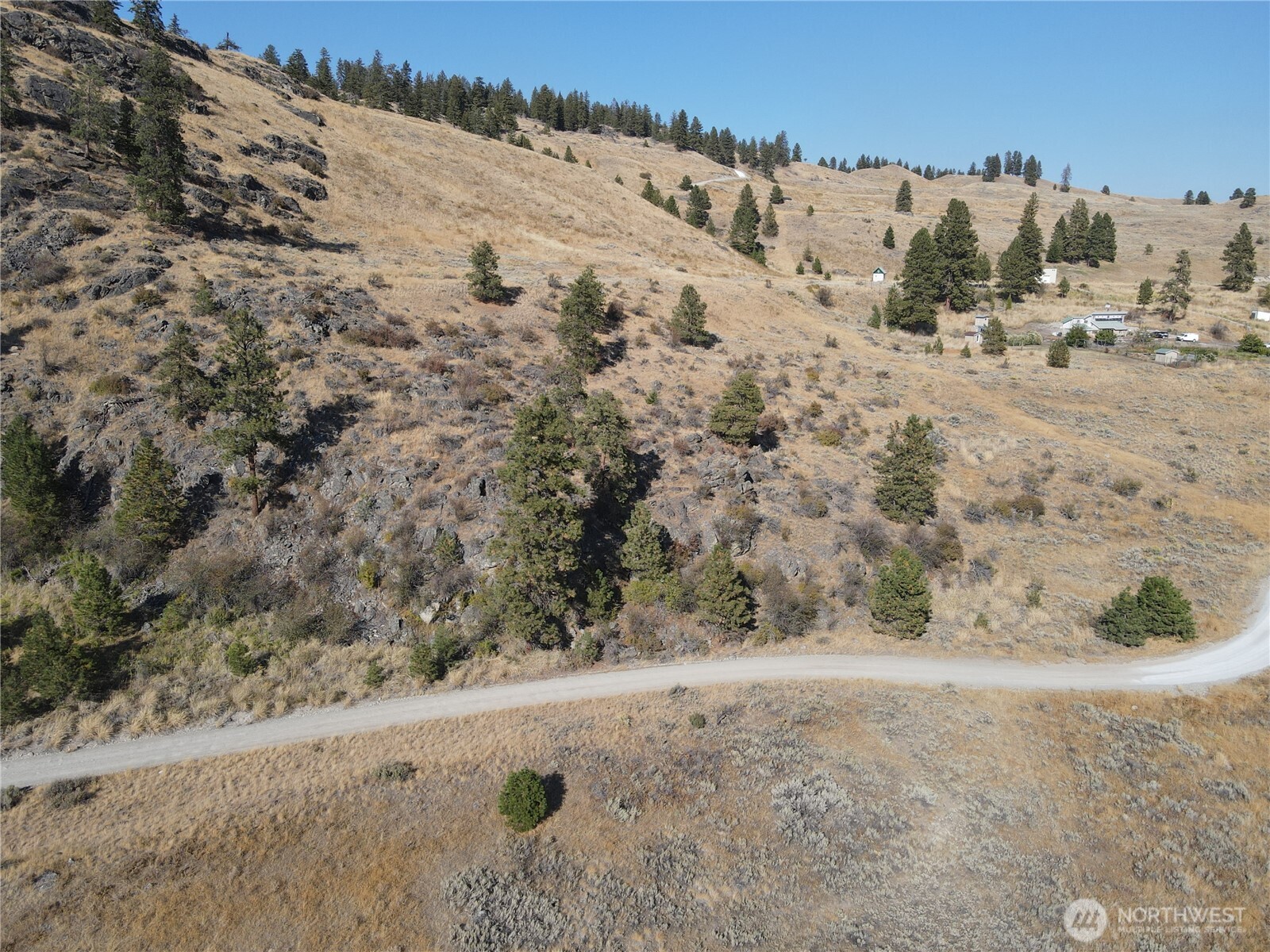 19 Meadowlark Road Property Photo 10