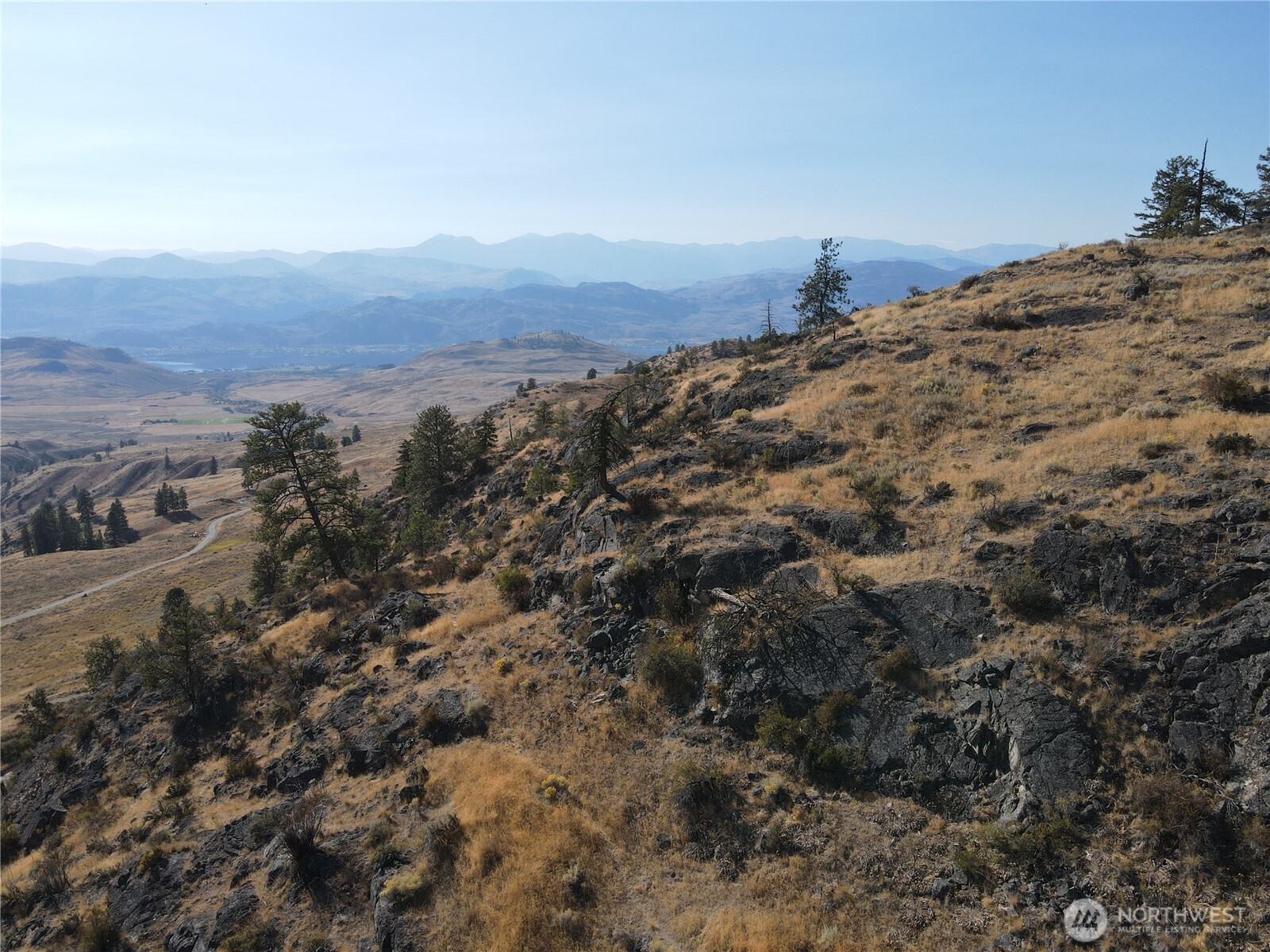19 Meadowlark Road Property Photo 14