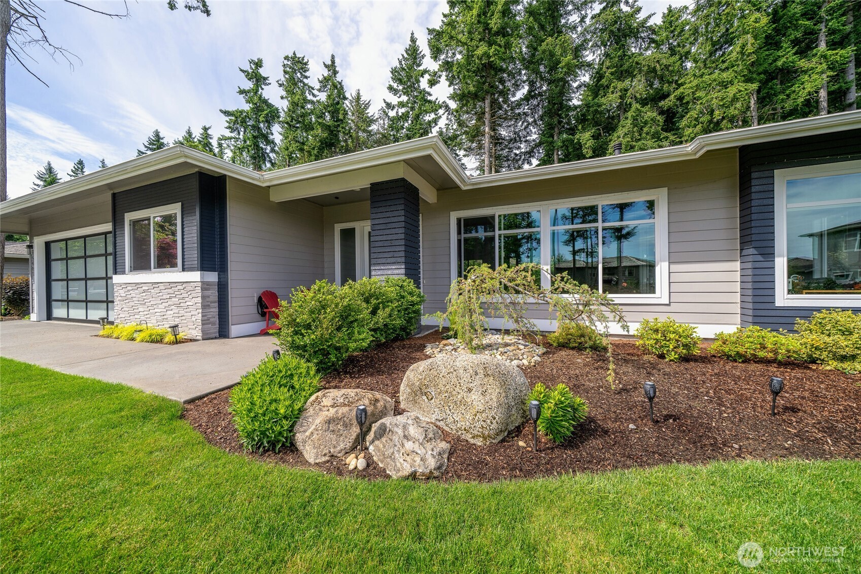 5469 Wood Duck Loop Property Photo 4