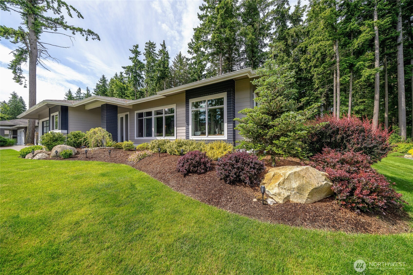 5469 Wood Duck Loop Property Photo 5
