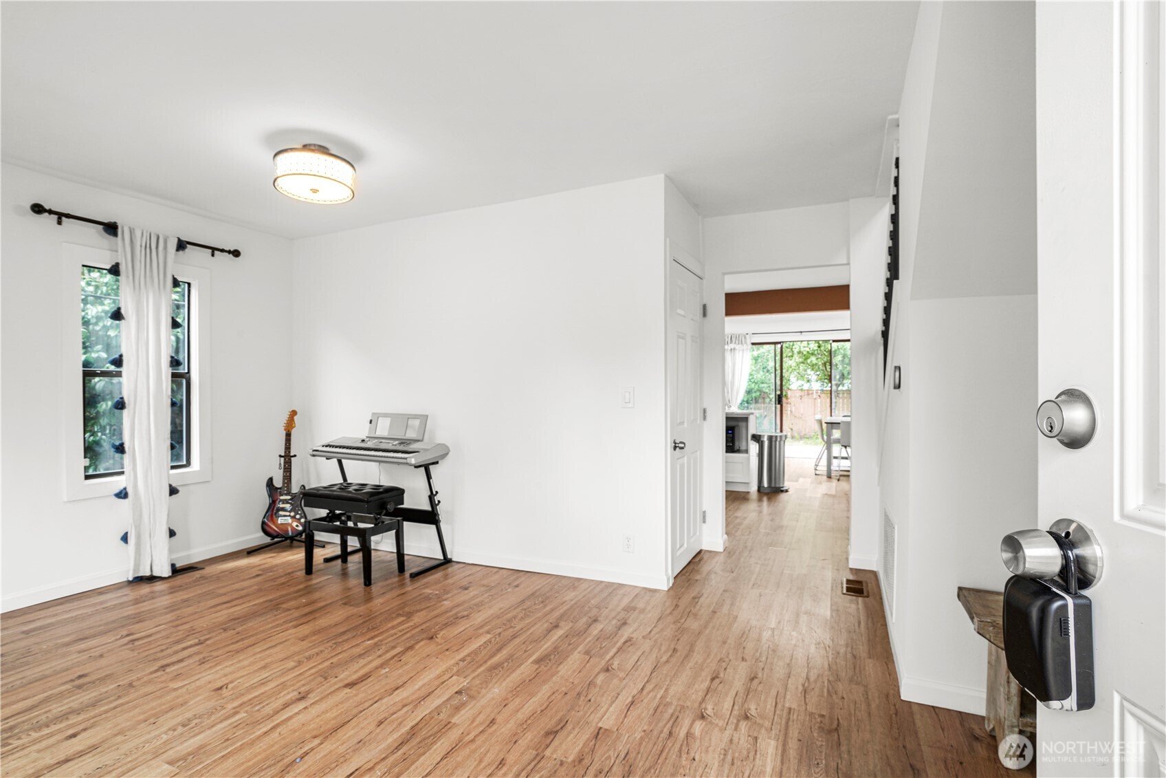 8739 17th Avenue Property Photo 7