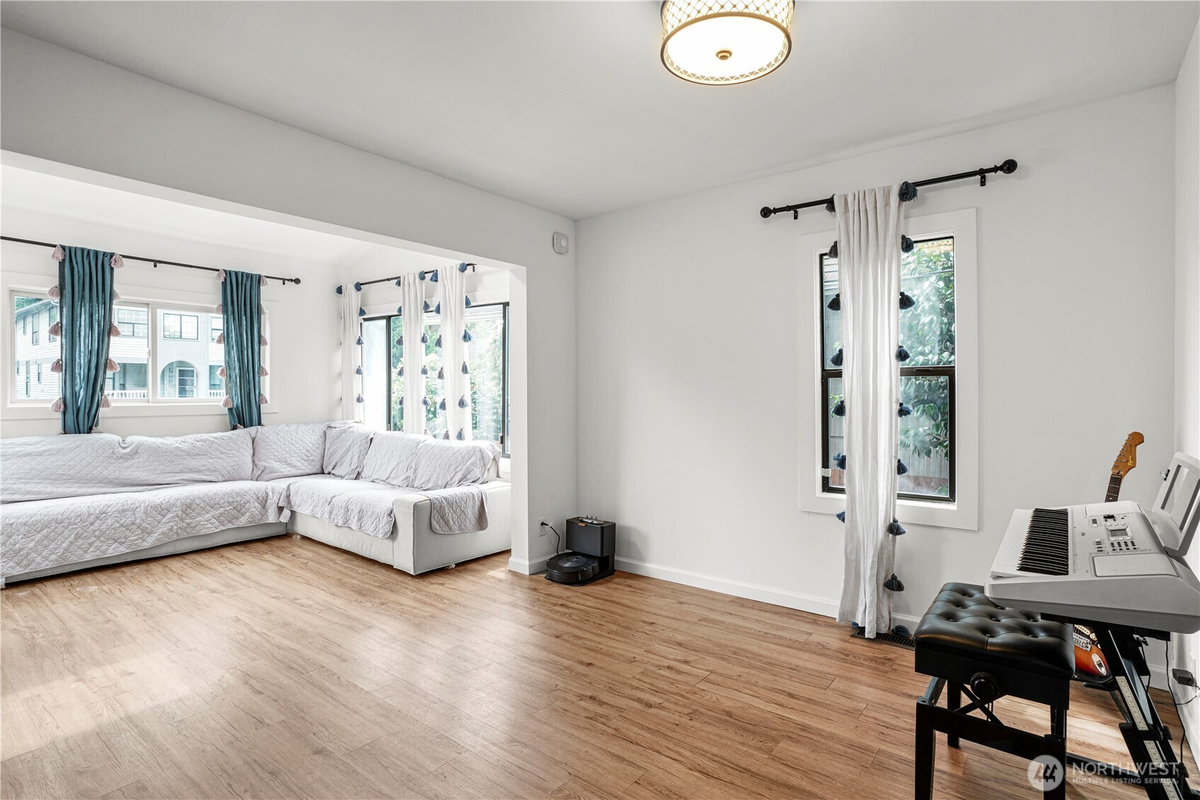 8739 17th Avenue Property Photo 8