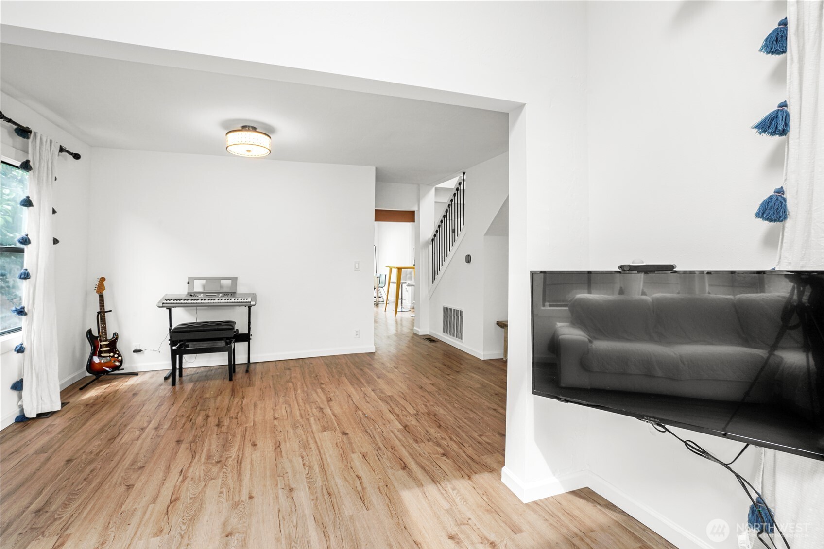 8739 17th Avenue Property Photo 9