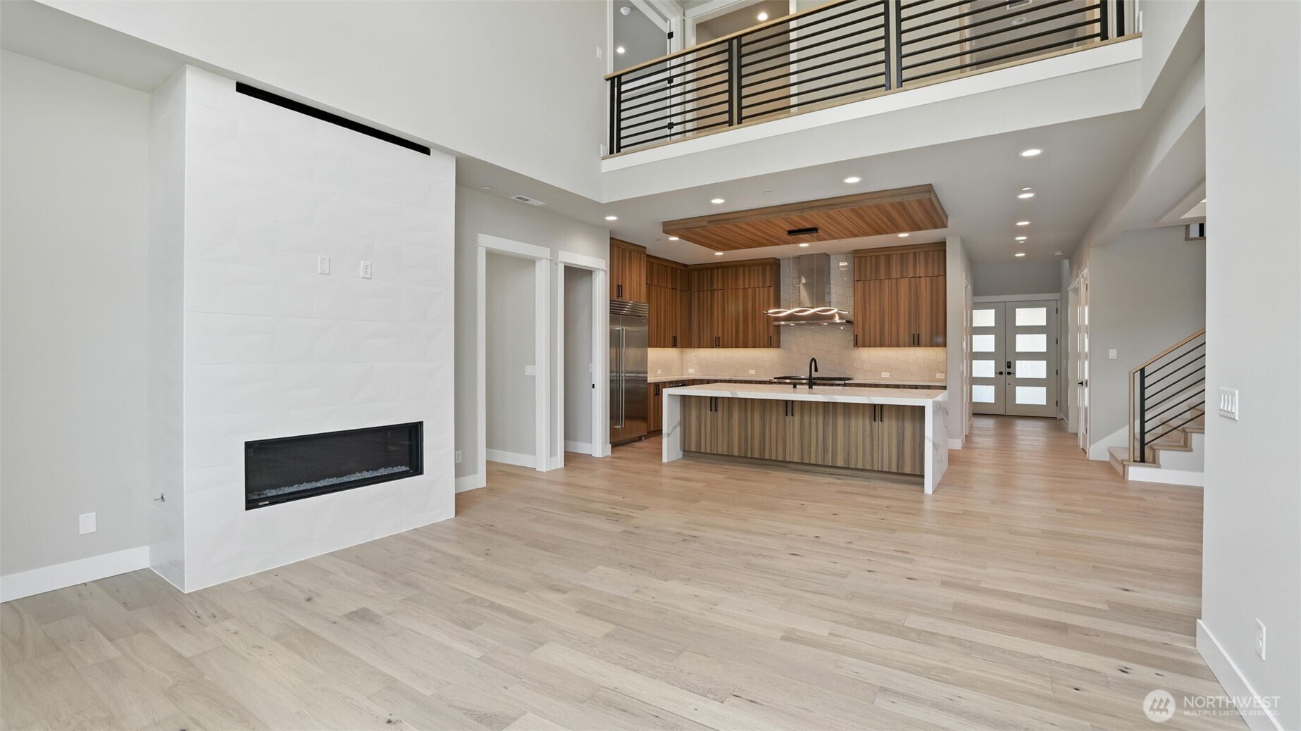 1582 213th Court Property Photo 4