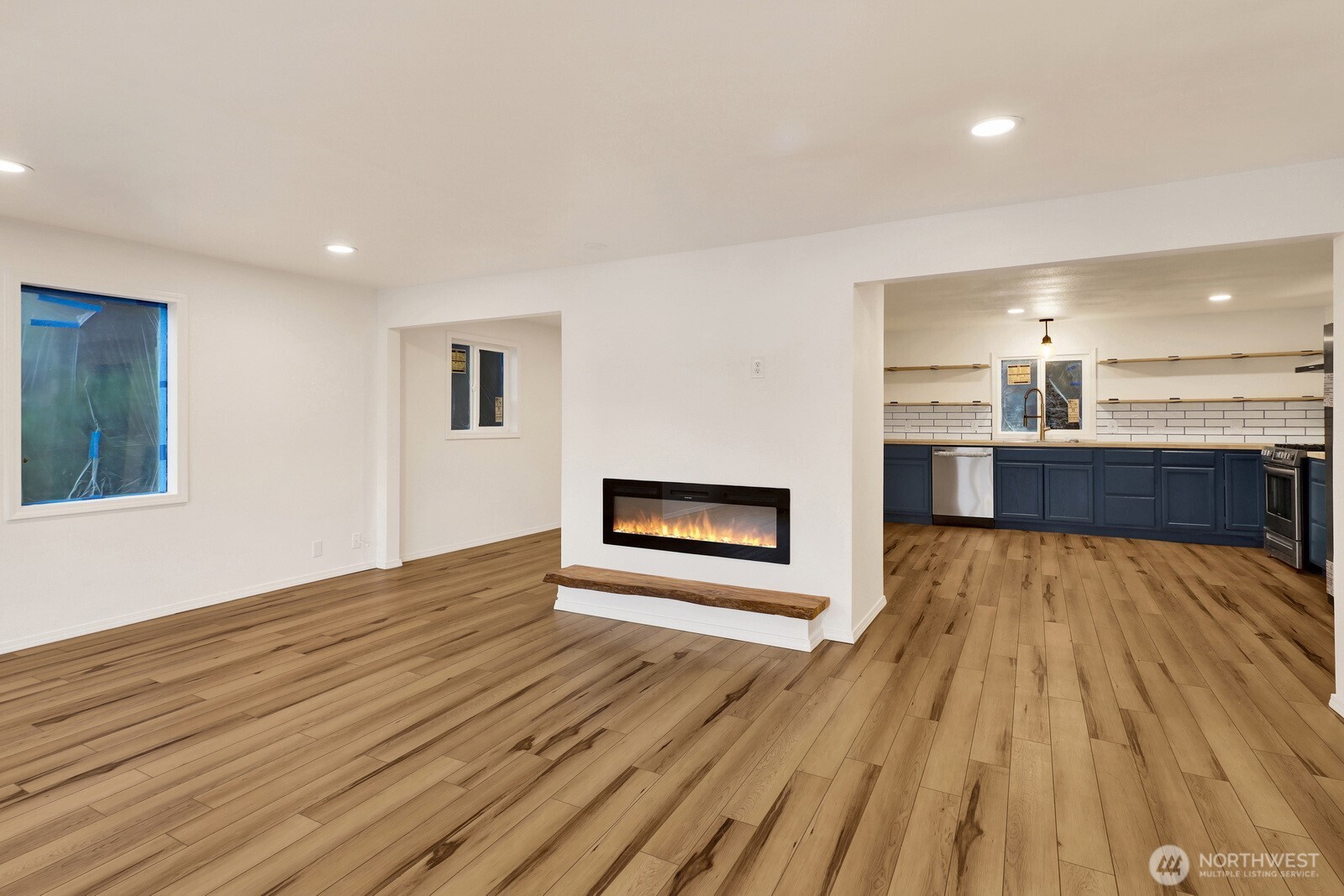 13574 S Green Street Property Photo 5